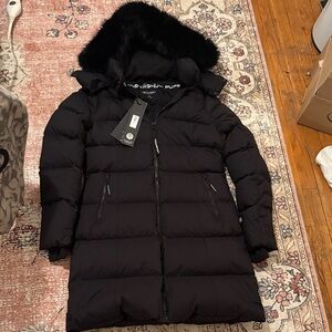 Aritzia super snug puff